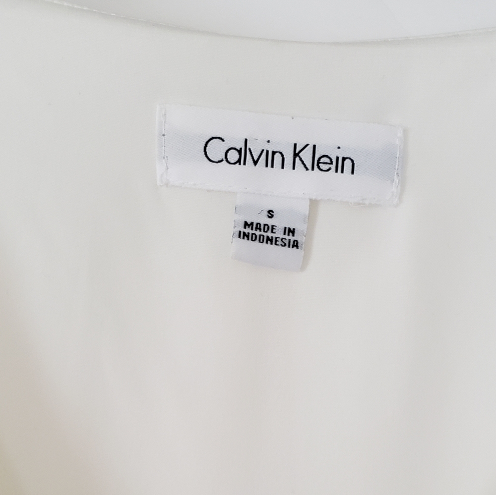 ๐ฟChic Calvin Klein Flowy Top๐ฟ๐HP๐ - Picture 7 of 8
